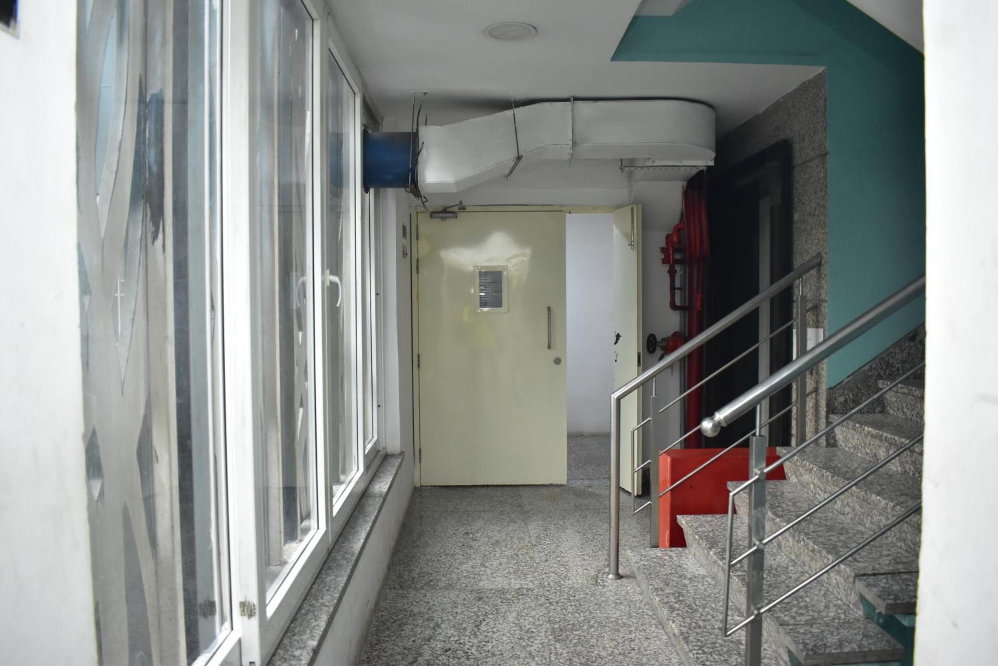 Hotel Golden Saffron By Qotel-Punjabi Bagh Yeni Delhi Dış mekan fotoğraf